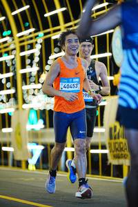 BIB: 40453, 198
                            <button type="button" onclick="openModal(22808663)" class="btn btn-primary btn-sm float-right btn-popup" data-toggle="modal" data-target=".modal-high-quality">
                        <i class="fas fa-shopping-cart"></i> Add to Cart
                    </button>
                                            <button type="button" onclick="isThisMe(22808663, true)" class="btn btn-success btn-sm float-right btn-popup btn-isme hidden" data-toggle="tooltip" data-placement="bottom" title="นี่คือรูปของคุณใช่ไหม คลิกที่นี่เพื่อเอาเข้าอัลบั้ม">
                        <i class="fas fa-plus"></i> Add to album
                    </button>
                    <button type="button" onclick="isThisMe(22808663, false)" class="btn btn-warning btn-sm float-right btn-popup btn-isnotme hidden">
                        <i class="fas fa-ban"></i> Remove from album
                    </button>